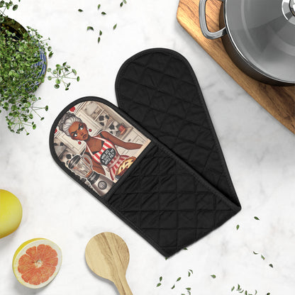Apple Pie Heist Oven Mitts #APH1