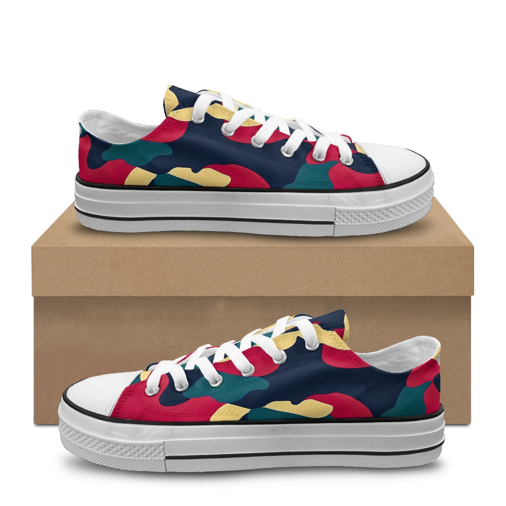 Low-top canvas shoes