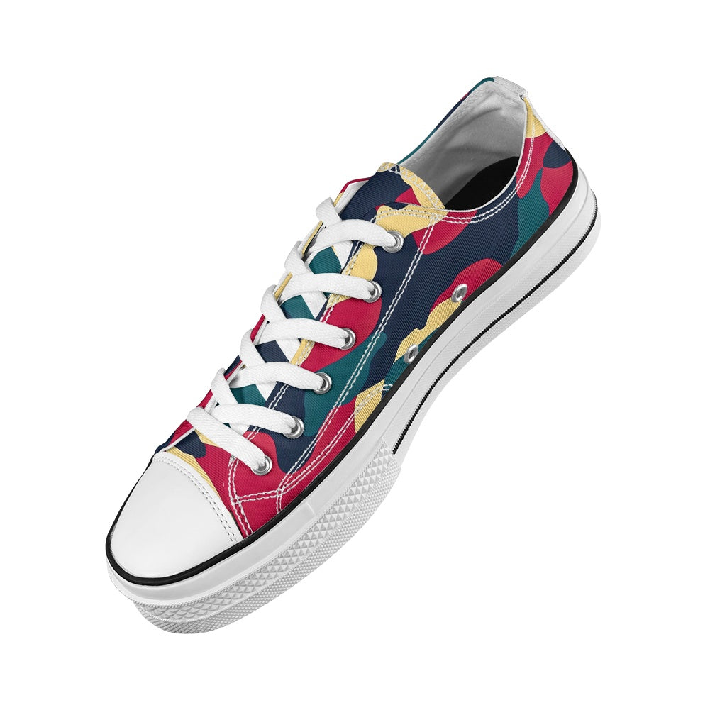 Low-top canvas shoes